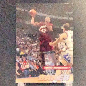 2000 Fleer Ultra Vin Baker Basketball Card!!